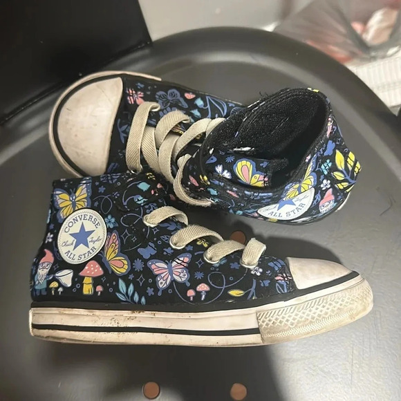 Converse All star Girls butterfly high top sneakers size 8 - Picture 2 of 4